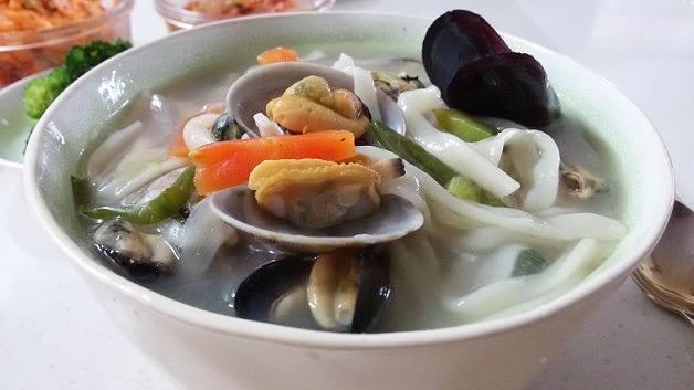 파일:칼국수.jpg