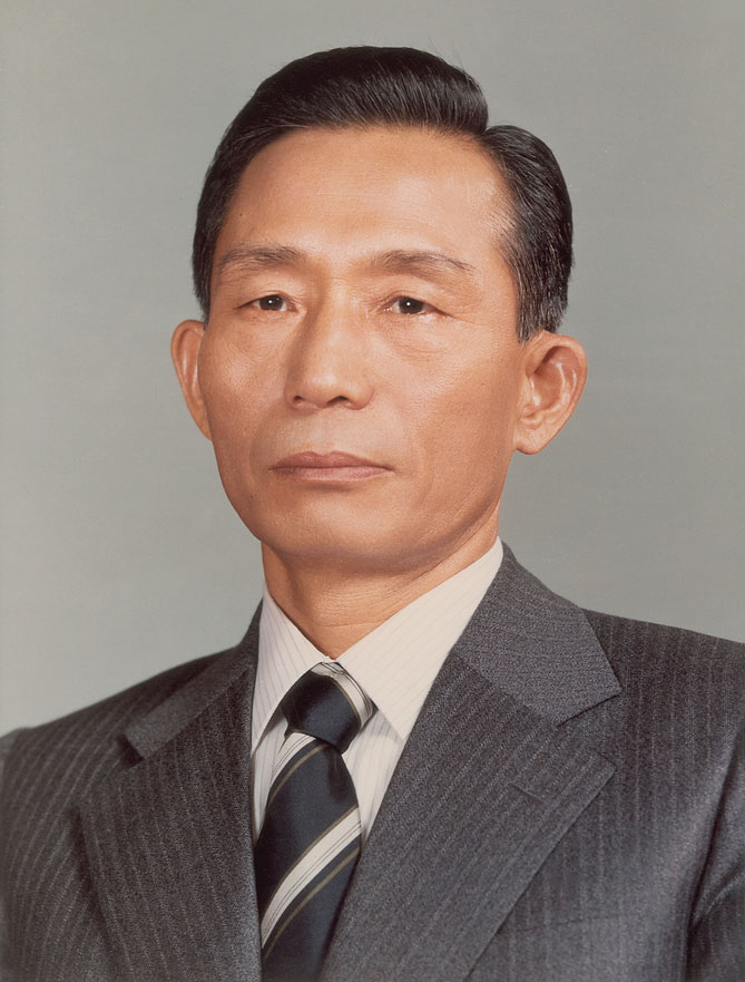 파일:박정희 초상화.jpg
